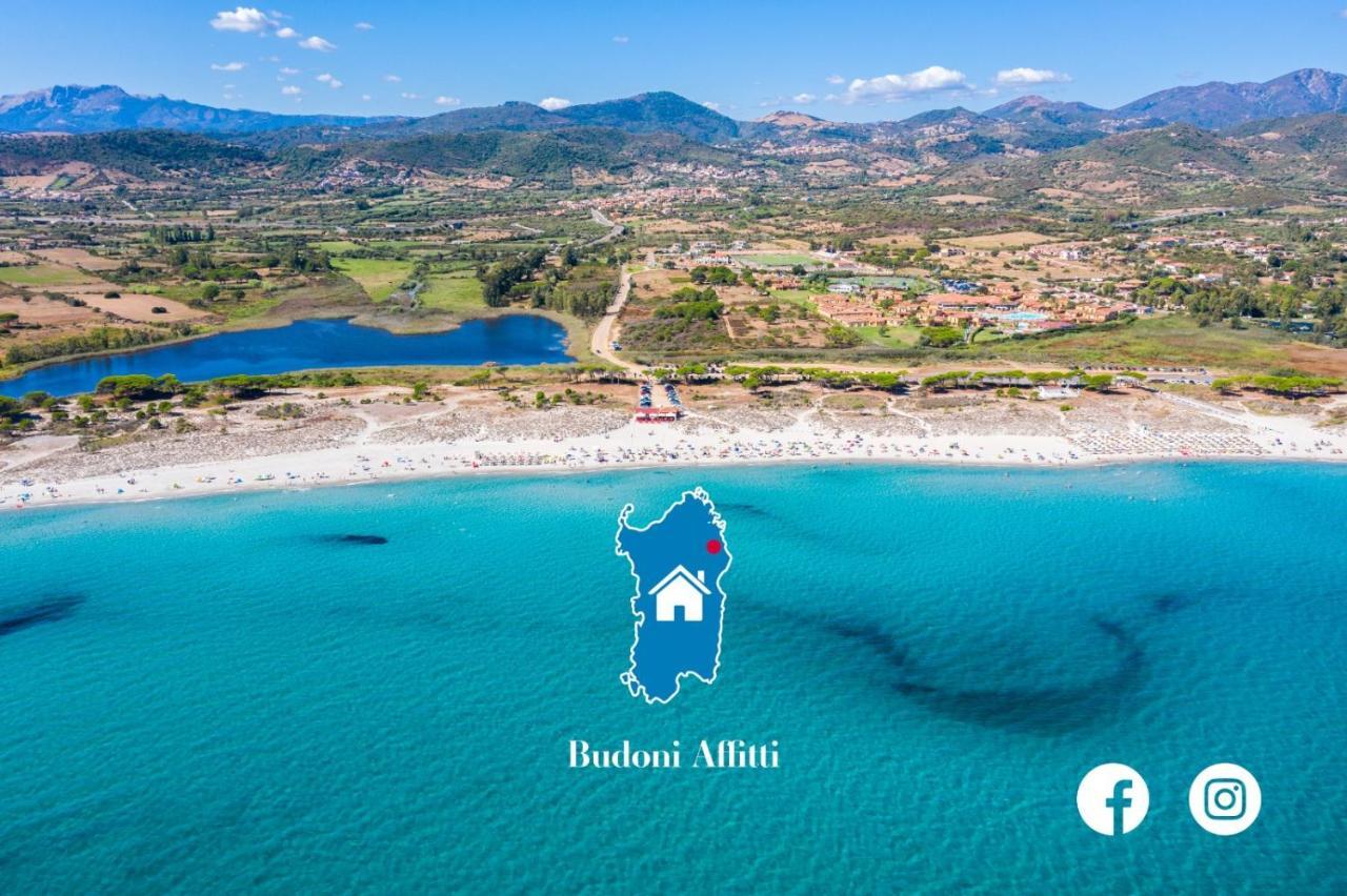 Villetta Con Piscina Budoni Affitti Spiaggia 700 Mt Exterior foto